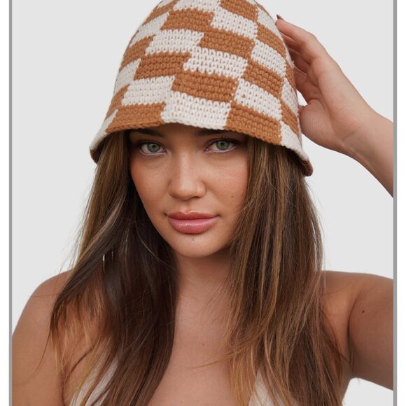 Brown Checkered Hand Knitted Bucket Hat for men and women - Picture 2 of 2